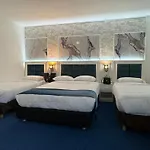 Hotell Grand Paris