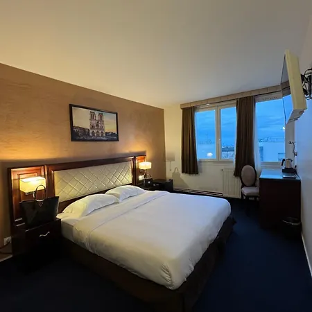 Grand Paris Hotel 2*